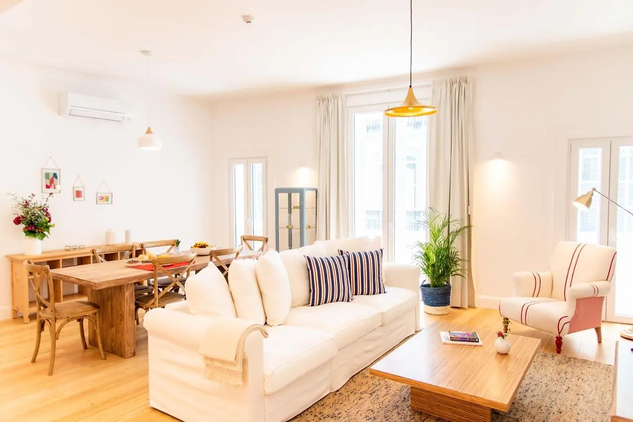 דירה Apartamentos Ferreiros By Heart Of Funchal פורטוגל
